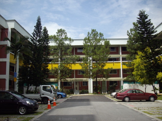 Blk 46 Teban Gardens Road (Jurong East), HDB Executive #367242
